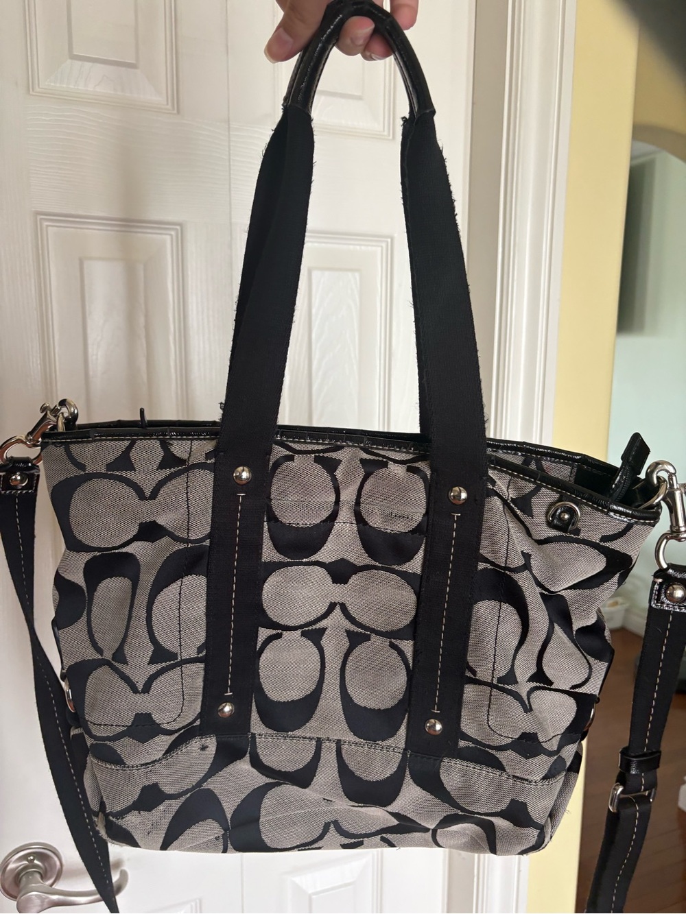 Coach Signature Canvas Tote Bag in Black/Gray